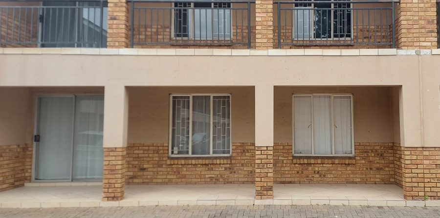 2 Bedroom Property for Sale in Oos Einde North West